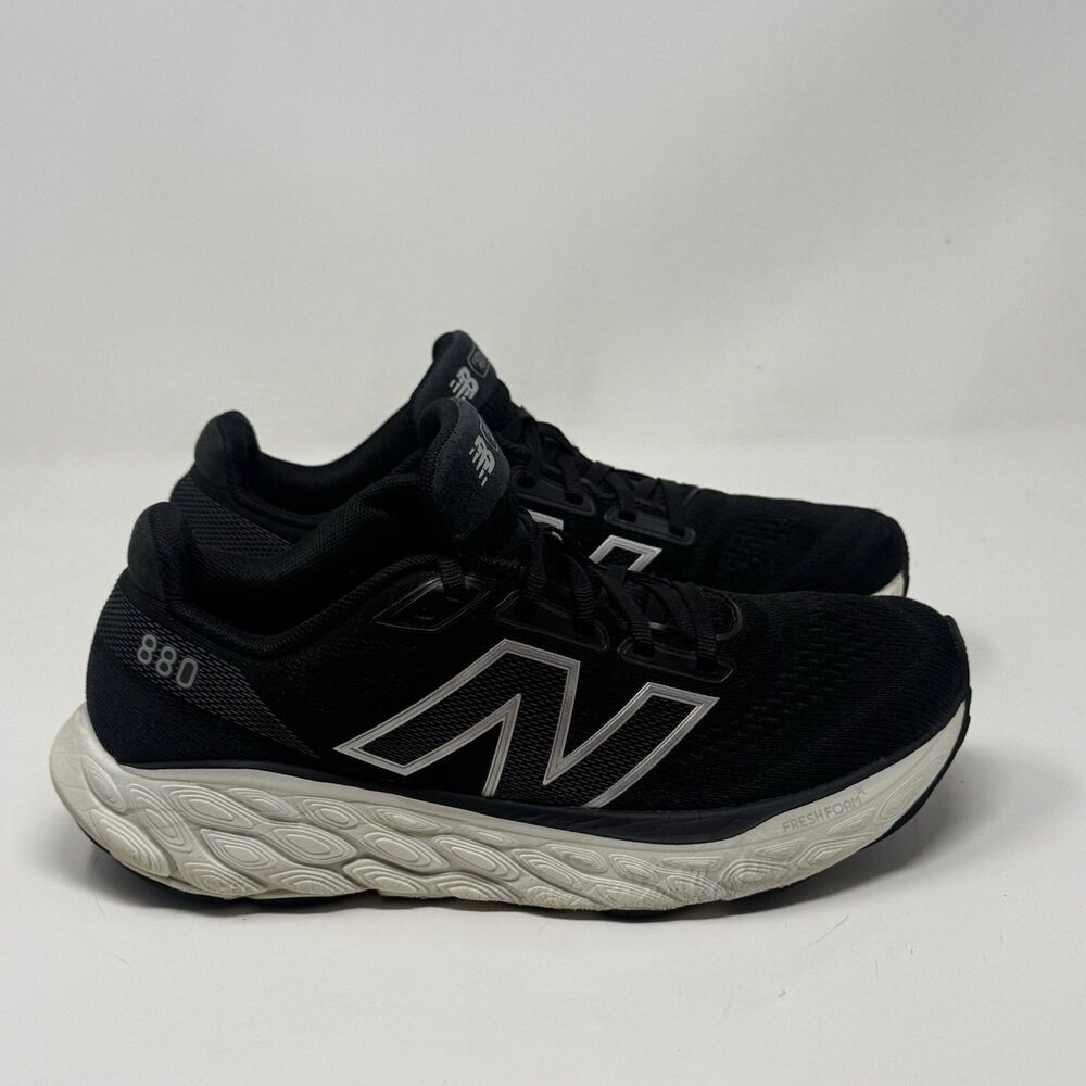 New Balance Fresh Foam 880v14 Sneakers Womens 8.5 M Black Running Walking Shoes